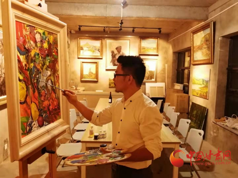 1909年咋建造黃河鐵橋？蘭州大學教師王威用油畫再現(xiàn)百年往事