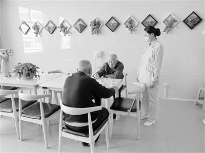 蘭州市老年護(hù)理院試營業(yè) 實現(xiàn)“醫(yī)養(yǎng)護(hù)”三位一體化