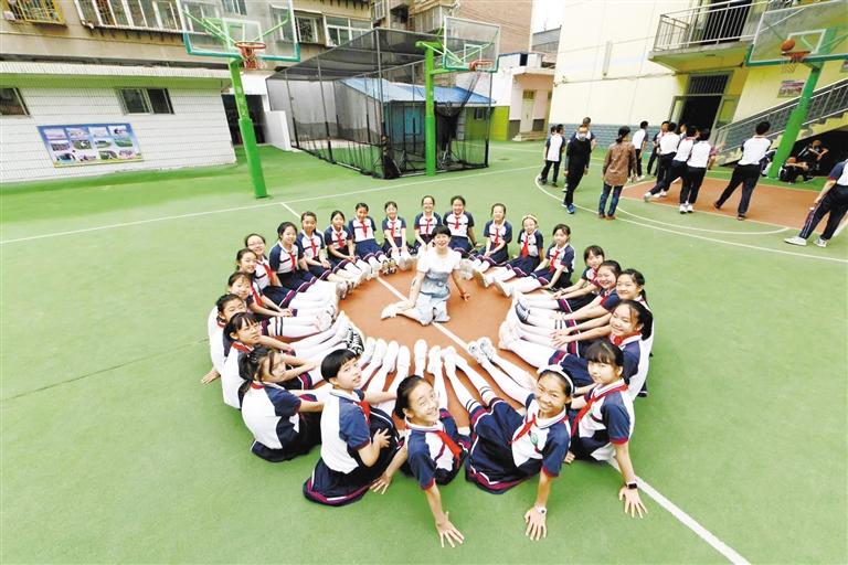 我們畢業(yè)啦！