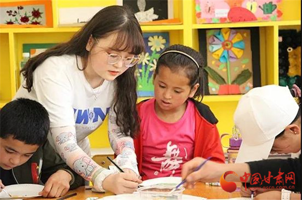 關(guān)愛山區(qū)的孩子 西北師大學(xué)子在東鄉(xiāng)、會寧開展體育美育浸潤行動活動