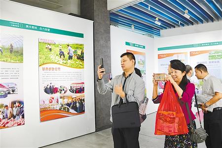 富民花開(kāi)別樣紅——寧縣“脫貧攻堅(jiān)宣傳周”發(fā)布活動(dòng)暨主題成就展開(kāi)幕式側(cè)記