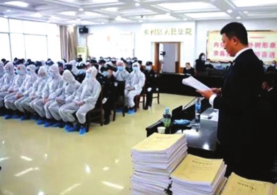 天水秦州區(qū)開審18人涉惡案 被控涉嫌敲詐勒索、尋釁滋事、開設(shè)賭場等