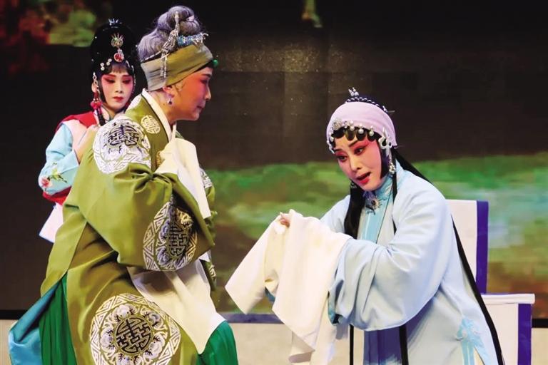 “春綠隴原·圓夢(mèng)小康”冬春文化惠民演出季 省隴劇院精品折子戲?qū)?chǎng)走進(jìn)紅古區(qū)