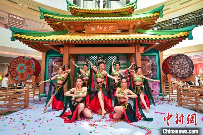 千年敦煌藝術(shù)載創(chuàng)新IP煥新活力文創(chuàng)產(chǎn)品上線(xiàn)催熱傳統(tǒng)文化