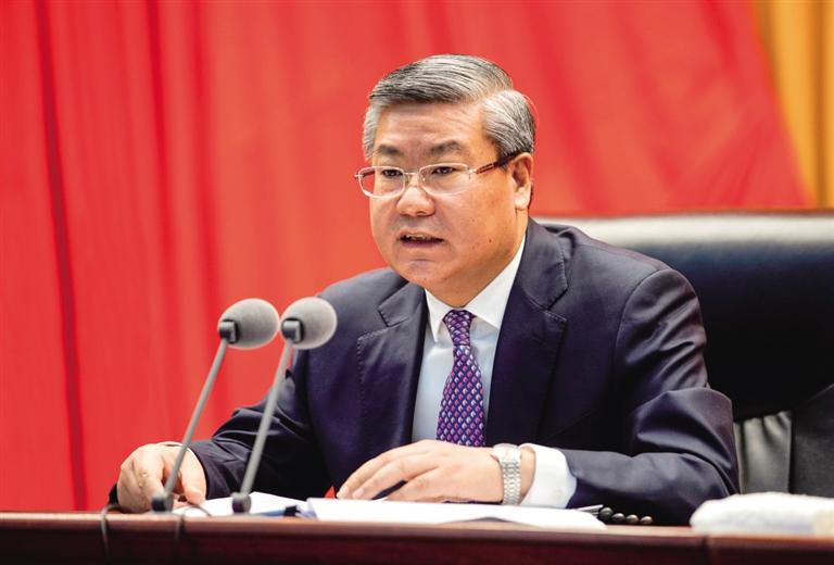 蘭州市委十三屆十四次全會(huì)暨市委經(jīng)濟(jì)工作會(huì)議召開(kāi) 李榮燦張偉文講話(huà) 張建平李宏亞等出席