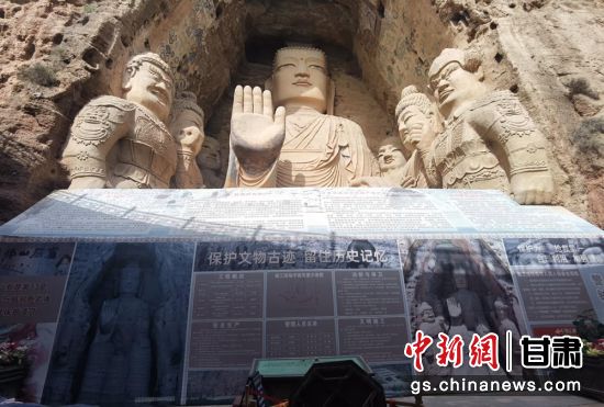 時(shí)下，中國“石窟鼻祖”天梯山石窟第13窟大佛足部與局部危巖體搶救性保護(hù)項(xiàng)目正在施工。圖為施工現(xiàn)場(chǎng)。陳曉斌 攝