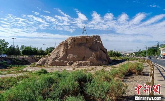 圖為沙州郡城遺址公園古遺址?！⊥醣筱y 攝