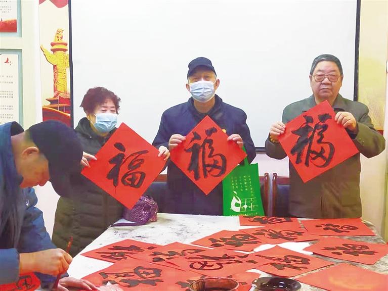 蘭州：“幸福敲門 新春送?！被顒?dòng)情暖萬(wàn)家