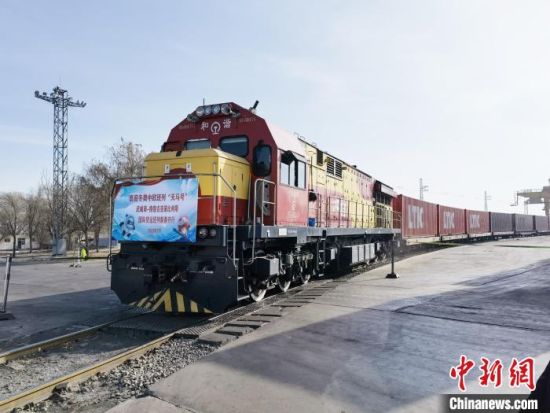 甘肅企業(yè)走出去“危中育新機” “借船出?！蓖貒H市場