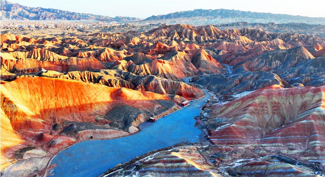 春?jiǎn)堃?丹霞冰火撞出絕色